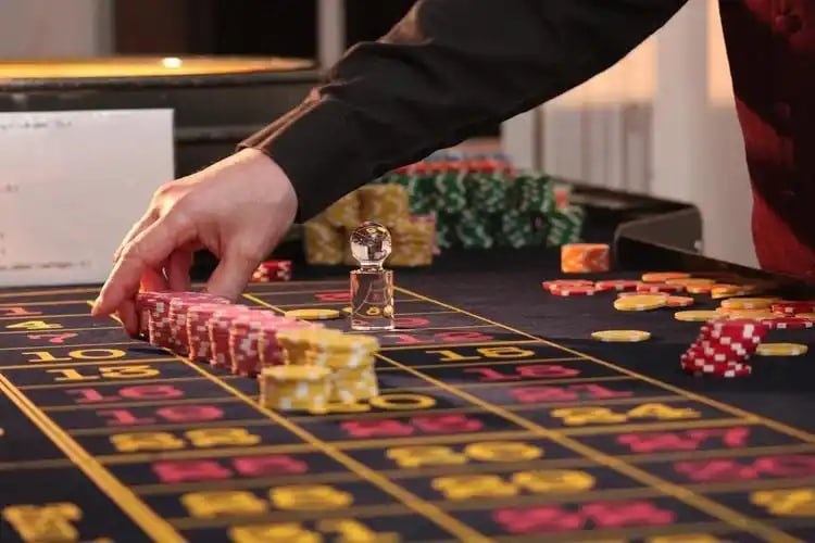 tar350 live casino blackjack roulette meja profesional dealer Indonesia interaktif